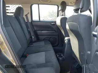 2016 Jeep Patriot High Altitude Edition with VIN 1C4NJRFB4GD581179, listed as a IAAI auction lot 42101912 with 168,254 mi miles. Bid and sale history available at carsss.com. Image 8.