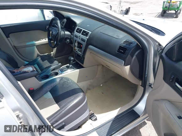 2009 Mercury Milan Premier с VIN 3MEHM08179R610624, выставлен на аукционе IAAI как лот 41967291 с пробегом 208 289 миль миль и . История ставок и продаж доступна на DreamBid. Изображение 5.
