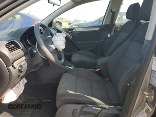 2013 Volkswagen Golf w/Conv & Sunroof с VIN WVWDB7AJ9DW103903, выставлен на аукционе Copart как лот 45702505 с пробегом 59 718 миль миль и Списание • Salvage title. История ставок и продаж доступна на DreamBid. Изображение 7.