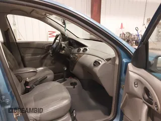 2000 Ford Focus ZTS with VIN 1FAHP3838YW153965, listed as a IAAI auction lot 42133706 with 337,552 mi miles and . Bid and sale history available at carsss.com. Image 5.