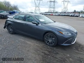 2022 Lexus ES with VIN 58ADZ1B13NU132242, listed as a IAAI auction lot 41925701 with 30,381 mi miles. Bid and sale history available at carsss.com. Image 1.