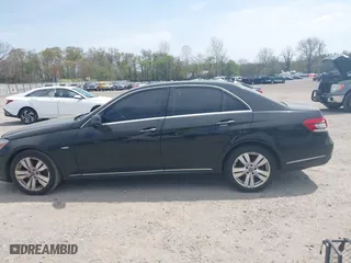 2014 Mercedes-Benz E-Class E 350 Sport with VIN WDDHF5KBXEA884579, listed as a IAAI auction lot 42027214 with 163,488 mi miles. Bid and sale history available at carsss.com. Image 14.