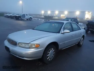 2000 Buick Century Custom with VIN 2G4WS52J7Y1342564, listed as a IAAI auction lot 41226153 with 176,236 mi miles. Bid and sale history available at carsss.com. Image 17.