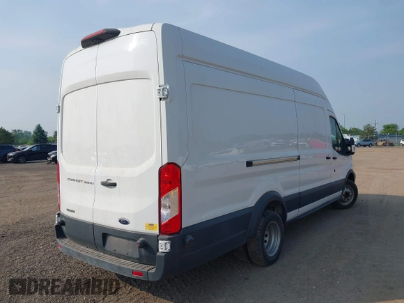 2018 Ford Transit z VIN 1FTBF4XV4JKB33236, wystawiony jako IAAI lot #42217712 z przebiegiem 120 826 mil mil oraz . Historia ofert i sprzedaży dostępna na DreamBid. Obrazek 4.