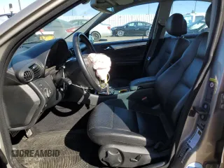2006 Mercedes-Benz C 230 Sport с VIN WDBRF52H56A915112, выставлен на аукционе Copart как лот 46604005 с пробегом 88 624 миль миль и Списание • Salvage title. История ставок и продаж доступна на DreamBid. Изображение 7.