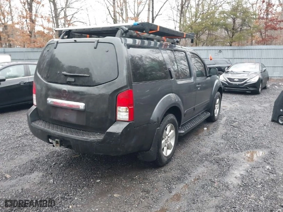 2012 Nissan Pathfinder SV with VIN 5N1AR1NBXCC611355, listed as a IAAI auction lot 41517590 with 128,870 mi miles. Bid and sale history available at carsss.com. Image 4.