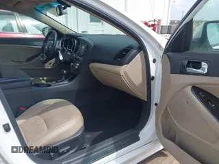 2015 Kia Optima EX z VIN 5XXGN4A71FG491012, wystawiony jako IAAI lot #41934936 z przebiegiem 151 312 mil mil oraz . Historia ofert i sprzedaży dostępna na DreamBid. Obrazek 5.
