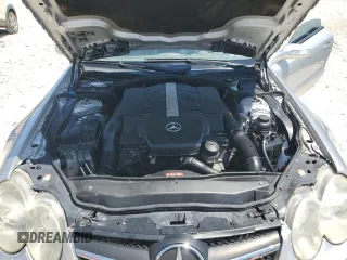 2006 Mercedes-Benz SL 500 z VIN WDBSK75F86F117595, wystawiony jako Copart lot #52506965 z przebiegiem 114 142 mil mil oraz Szkoda całkowita • Salvage title. Historia ofert i sprzedaży dostępna na DreamBid. Obrazek 11.