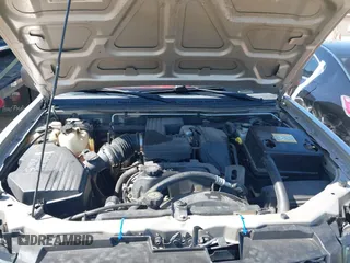 2005 Chevrolet Colorado 1SE LS Z71 with VIN 1GCDS136758122834, listed as a IAAI auction lot 41779432 with 252,028 mi miles. Bid and sale history available at carsss.com. Image 10.