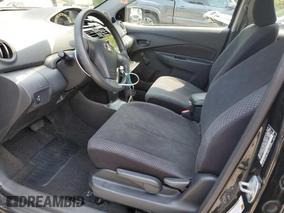 2008 Toyota Yaris с VIN JTDBT923084037047, выставлен на аукционе Copart как лот 59408035 с пробегом 100 566 миль миль и Чистый • Clean title. История ставок и продаж доступна на DreamBid. Изображение 7.