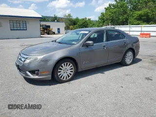 2010 Ford Fusion Hybrid с VIN 3FADP0L38AR181472, выставлен на аукционе Copart как лот 62388635 с пробегом 108 821 миль миль и Чистый • Clean title. История ставок и продаж доступна на DreamBid. Изображение 1.