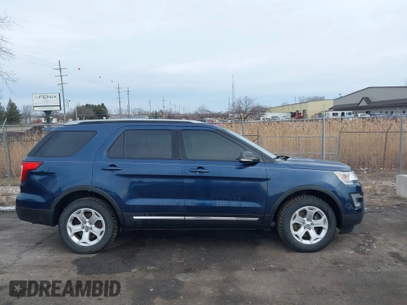 2016 Ford Explorer XLT with VIN 1FM5K8DH7GGB10927, listed as a IAAI auction lot 41695575 with 140,980 mi miles. Bid and sale history available at carsss.com. Image 13.