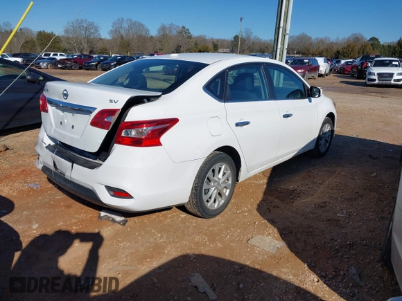2019 Nissan Sentra S z VIN 3N1AB7AP8KY379747, wystawiony jako IAAI lot #41376492 z przebiegiem 92 328 mil mil oraz . Historia ofert i sprzedaży dostępna na DreamBid. Obrazek 4.