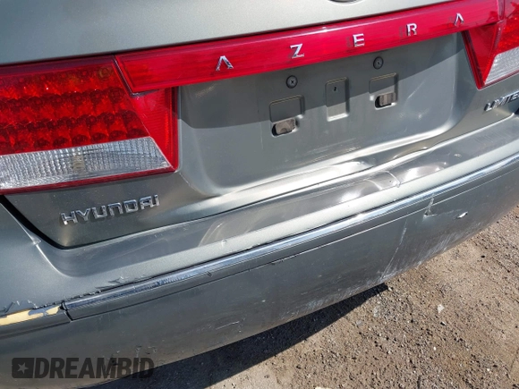 2006 Hyundai Azera SE with VIN KMHFC46F76A100535, listed as a IAAI auction lot 41969960 with 91,131 mi miles and . Bid and sale history available at DreamBid. Image 6.