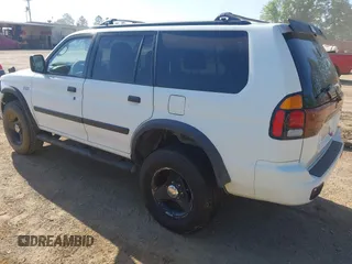 2000 Mitsubishi Montero Sport LS with VIN JA4LS31H2YP814757, listed as a IAAI auction lot 42025459 with 264,548 mi miles. Bid and sale history available at carsss.com. Image 3.