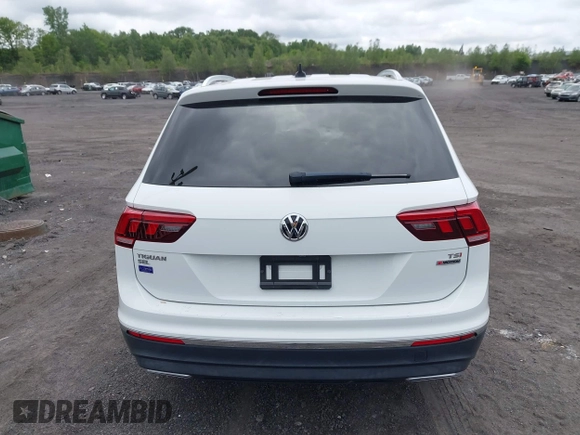 2018 Volkswagen Tiguan SEL with VIN 3VV2B7AX7JM099570, listed as a IAAI auction lot 42374274 with 87,838 mi miles and . Bid and sale history available at DreamBid. Image 16.