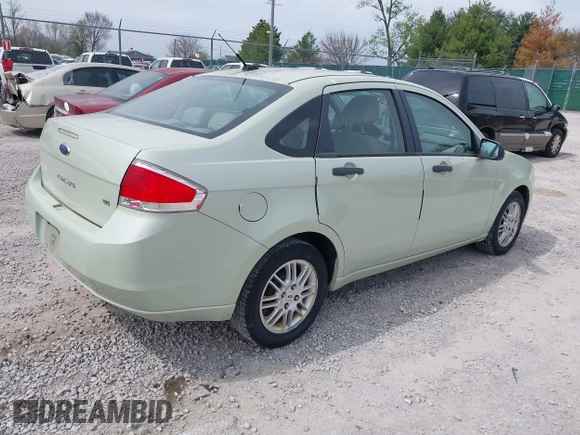2010 Ford Focus SE with VIN 1FAHP3FN3AW217100, listed as a IAAI auction lot 42061308 with 284,276 mi miles. Bid and sale history available at carsss.com. Image 4.
