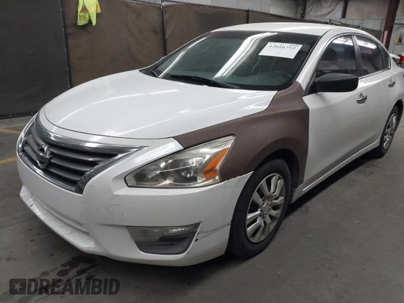 2013 Nissan Altima SV with VIN 1N4AL3AP7DN542302, listed as a IAAI auction lot 42016752 with 161,493 mi miles and . Bid and sale history available at carsss.com. Image 2.