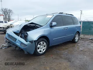 2007 Kia Sedona with VIN KNDMB133076135896, listed as a IAAI auction lot 41913992 with 225,817 mi miles and . Bid and sale history available at carsss.com. Image 18.