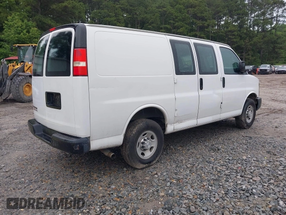 2014 Chevrolet Express Cargo with VIN 1GCWGFBA1E1210672, listed as a IAAI auction lot 42184397 with 174,364 mi miles and . Bid and sale history available at DreamBid. Image 4.