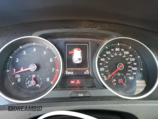 2017 Volkswagen GTI S z VIN 3VW547AU4HM073477, wystawiony jako Copart lot #57528365 z przebiegiem 99 954 mil mil oraz Szkoda całkowita • Salvage title. Historia ofert i sprzedaży dostępna na DreamBid. Obrazek 9.