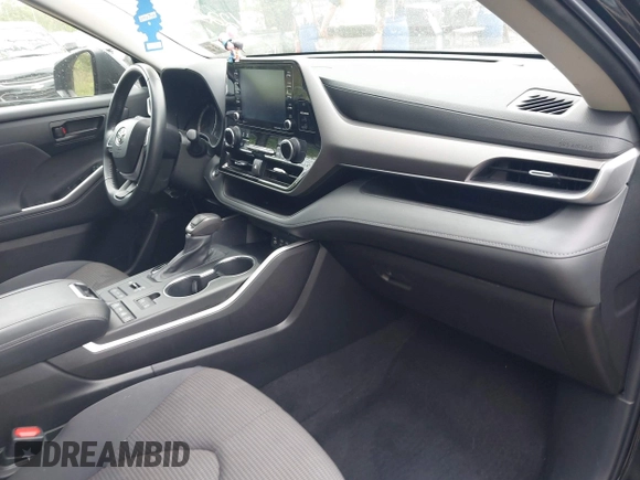 2022 Toyota Highlander LE with VIN 5TDBZRBH6NS194608, listed as a IAAI auction lot 42258410 with 92,047 mi miles and . Bid and sale history available at DreamBid. Image 5.