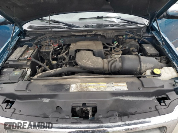2001 Ford F-150 XL z VIN 1FTRX17L51KF49210, wystawiony jako Copart lot #45689785 z przebiegiem Nie podano mil oraz Szkoda całkowita • Salvage title. Historia ofert i sprzedaży dostępna na DreamBid. Obrazek 12.