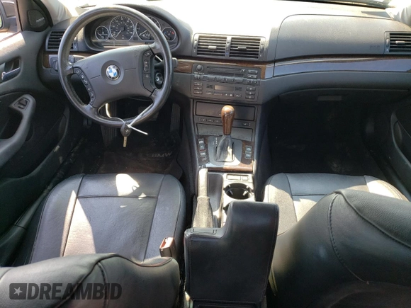 2003 BMW 3 Series 330xi with VIN WBAEW53413PG21999, listed as a Copart auction lot 60724374 with 137,242 mi miles and Salvage Title. Bid and sale history available at carsss.com. Image 8.