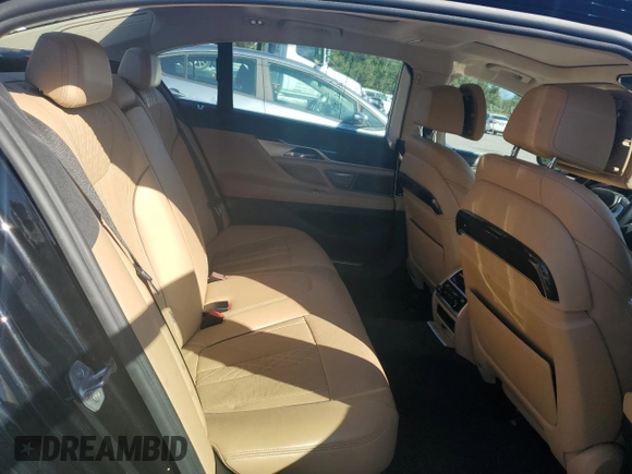 2018 BMW 7 Series 740i with VIN WBA7E2C53JG743115, listed as a Copart auction lot 73362103 with 57,789 mi miles. Bid and sale history available at carsss.com. Image 10.