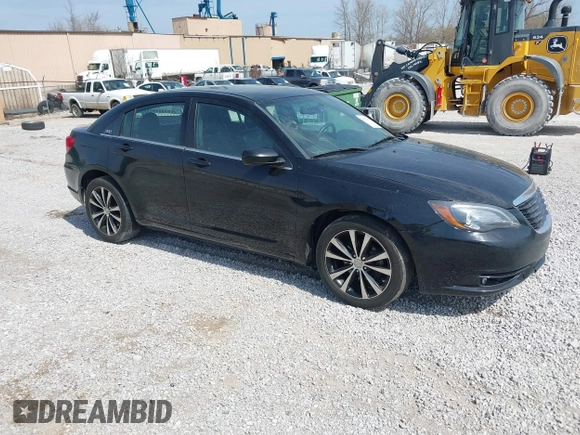 2012 Chrysler 200 S with VIN 1C3CCBHGXCN257700, listed as a IAAI auction lot 41914775 with 125,866 mi miles. Bid and sale history available at carsss.com. Image 1.
