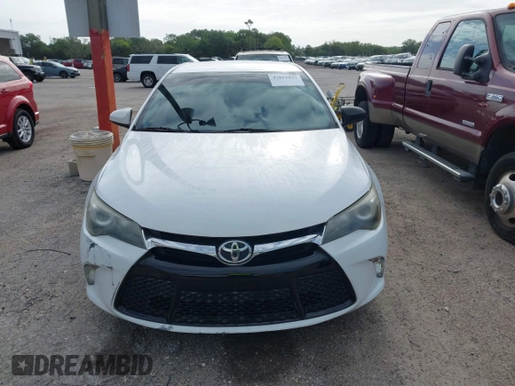 2017 Toyota Camry XLE with VIN 4T1BF1FK5HU344817, listed as a IAAI auction lot 42011843 with 196,326 mi miles. Bid and sale history available at carsss.com. Image 12.