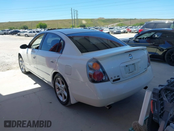 2002 Nissan Altima SE with VIN 1N4BL11D92C218274, listed as a IAAI auction lot 41788444 with 196,432 mi miles. Bid and sale history available at carsss.com. Image 3.