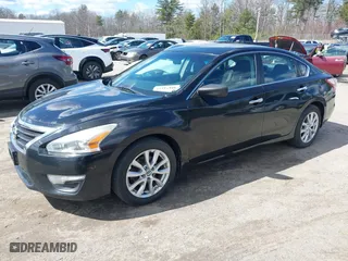2013 Nissan Altima 2.5 S with VIN 1N4AL3AP6DC142212, listed as a IAAI auction lot 41874257 with 188,476 mi miles. Bid and sale history available at carsss.com. Image 2.