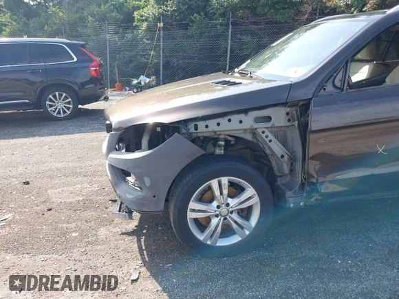 2012 Mercedes-Benz M 350 with VIN 4JGDA5HB1CA047095, listed as a IAAI auction lot 42629719 with 152,488 mi miles and . Bid and sale history available at DreamBid. Image 6.