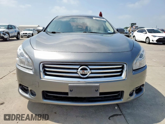 2014 Nissan Maxima SV with VIN 1N4AA5AP2EC435379, listed as a Copart auction lot 57118015 with 160,370 mi miles and Clean title. Bid and sale history available at DreamBid. Image 5.