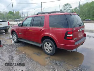 2007 Ford Explorer XLT with VIN 1FMEU73E67UB66077, listed as a IAAI auction lot 42121326 with 157,251 mi miles. Bid and sale history available at carsss.com. Image 3.