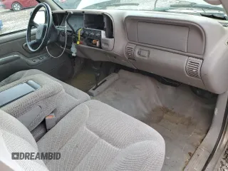1998 Chevrolet Silverado 1500 with VIN 1GCEK14R9WZ155388, listed as a Copart auction lot 77624754 with 206,464 mi miles and Salvage Title. Bid and sale history available at DreamBid. Image 8.