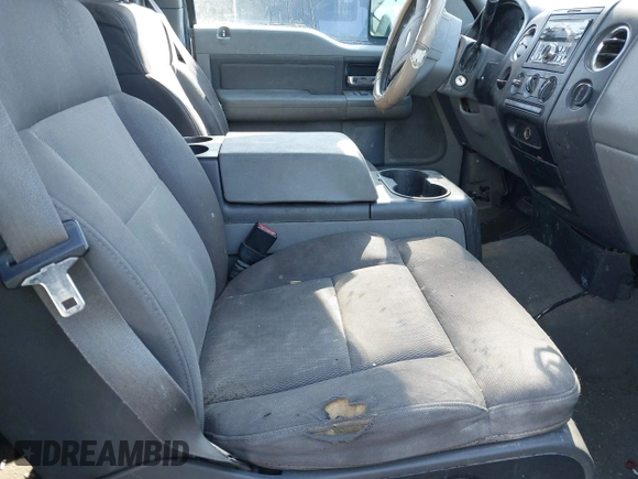 2005 Ford F-150 STX with VIN 1FTRX12W95NB42772, listed as a IAAI auction lot 41826733 with 224,266 mi miles. Bid and sale history available at carsss.com. Image 5.