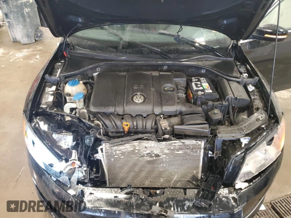 2013 Volkswagen Passat SE w/Sunroof & Nav with VIN 1VWBP7A38DC048224, listed as a Copart auction lot 53722345 with 123,639 mi miles and Non Repairable. Bid and sale history available at carsss.com. Image 11.