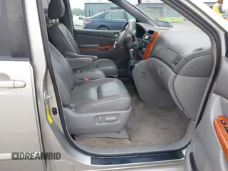 2009 Toyota Sienna XLE with VIN 5TDZK22C49S258892, listed as a IAAI auction lot 42453604 with 288,183 mi miles and . Bid and sale history available at DreamBid. Image 5.