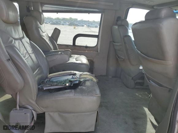 2001 Chevrolet Express Cargo Van YF7 Upfitter with VIN 1GBFG15RX11238330, listed as a Copart auction lot 50804885 with 212,392 mi miles and Clean Title. Bid and sale history available at carsss.com. Image 11.