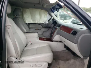 2013 Chevrolet Avalanche LTZ with VIN 3GNTKGE74DG303121, listed as a Copart auction lot 70452564 with 0 mi miles and Salvage Title. Bid and sale history available at carsss.com. Image 7.