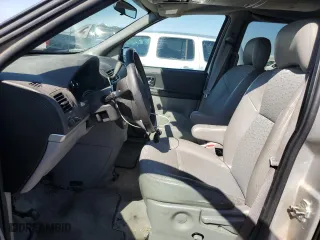 2008 Chevrolet Uplander LT w/1LT with VIN 1GNDV33148D180345, listed as a Copart auction lot 70340724 with 158,298 mi miles and Salvage Title. Bid and sale history available at carsss.com. Image 7.