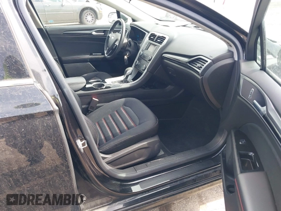 2013 Ford Fusion SE with VIN 3FA6P0HRXDR369761, listed as a IAAI auction lot 42299473 with 61,330 mi miles and . Bid and sale history available at DreamBid. Image 5.