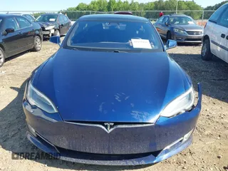 2017 Tesla Model S 100D с VIN 5YJSA1E25HF188114, выставлен на аукционе IAAI как лот 42193125 с пробегом 114 587 миль миль и . История ставок и продаж доступна на DreamBid. Изображение 12.