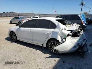 2016 Volkswagen Jetta Sport z VIN 3VWD17AJ9GM239405, wystawiony jako Copart lot #47885475 z przebiegiem 90 823 mil mil oraz Szkody całkowita. Historia ofert i sprzedaży dostępna na DreamBid. Obrazek 2.
