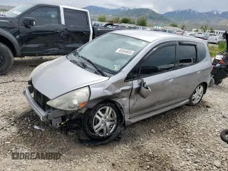 2007 Honda Fit Sport z VIN JHMGD38677S046337, wystawiony jako Copart lot #55364655 z przebiegiem 114 507 mil mil oraz Szkoda całkowita • Salvage title. Historia ofert i sprzedaży dostępna na DreamBid. Obrazek 1.