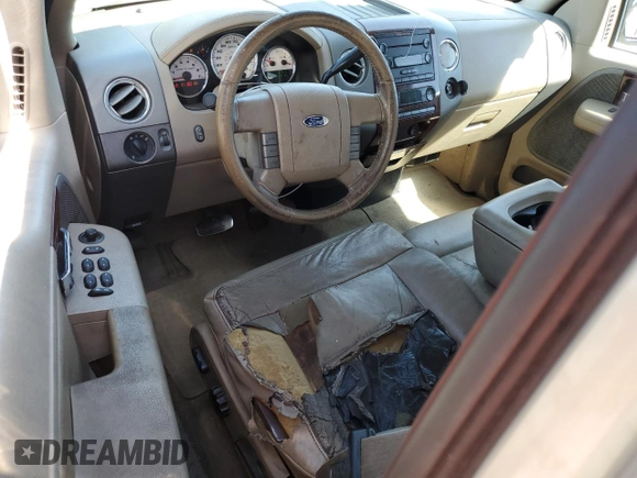 2006 Ford F-150 XL с VIN 1FTPX12V86FB66135, выставлен на аукционе Copart как лот 49685665 с пробегом 347 573 миль миль и Списание • Salvage title. История ставок и продаж доступна на DreamBid. Изображение 8.