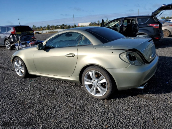 2009 Mercedes-Benz SLK-Class 3.5L with VIN WDBWK58F09F196461, listed as a Copart auction lot 74681664 with 190,078 mi miles and Clean Title. Bid and sale history available at carsss.com. Image 2.