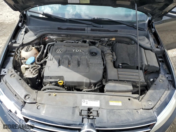 2015 Volkswagen Jetta Sedan 2.0L TDI SE w/Connectivity with VIN 3VWLA7AJ3FM262639, listed as a Copart auction lot 51706695 with 180,482 mi miles and Salvage Title. Bid and sale history available at carsss.com. Image 12.